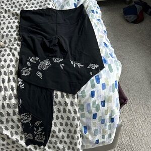 Athleta Elation Black Floral 7/8 Tights